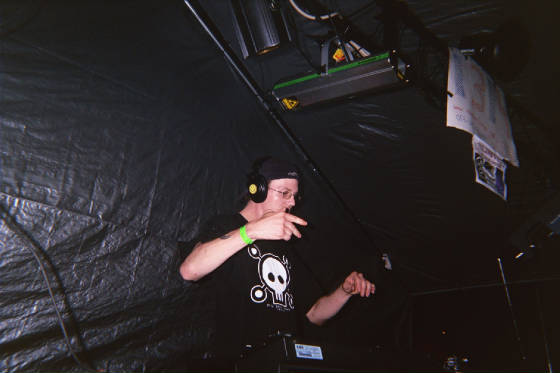 008_15a.jpg