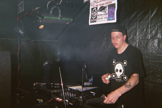 018_4a.jpg